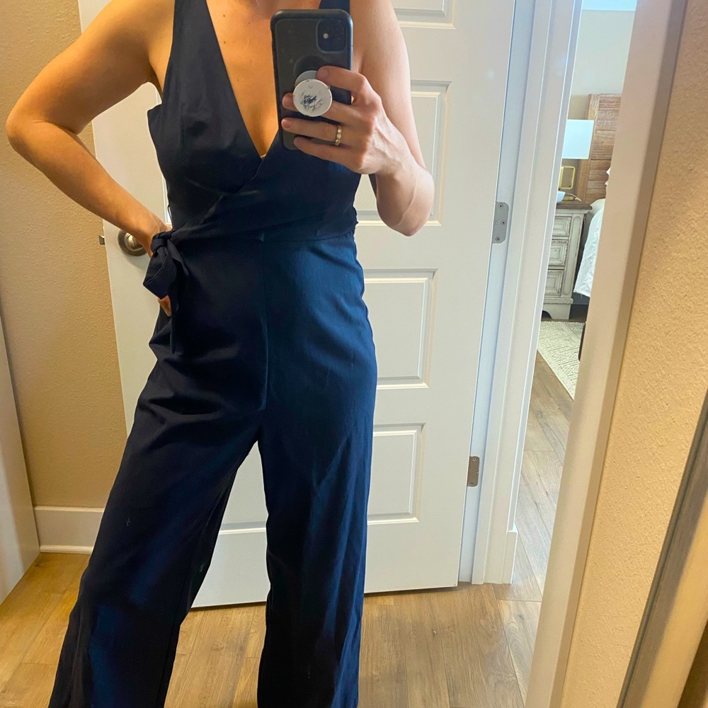 Navy Blue Sleeveless jumpsuit